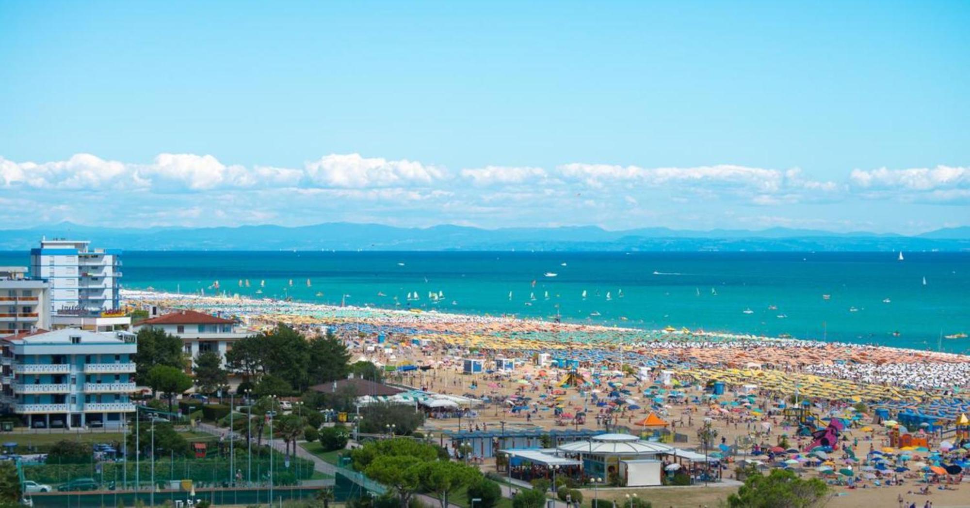 Welcoming Flat For 6 Guests Next To The Beach Bibione Bagian luar foto