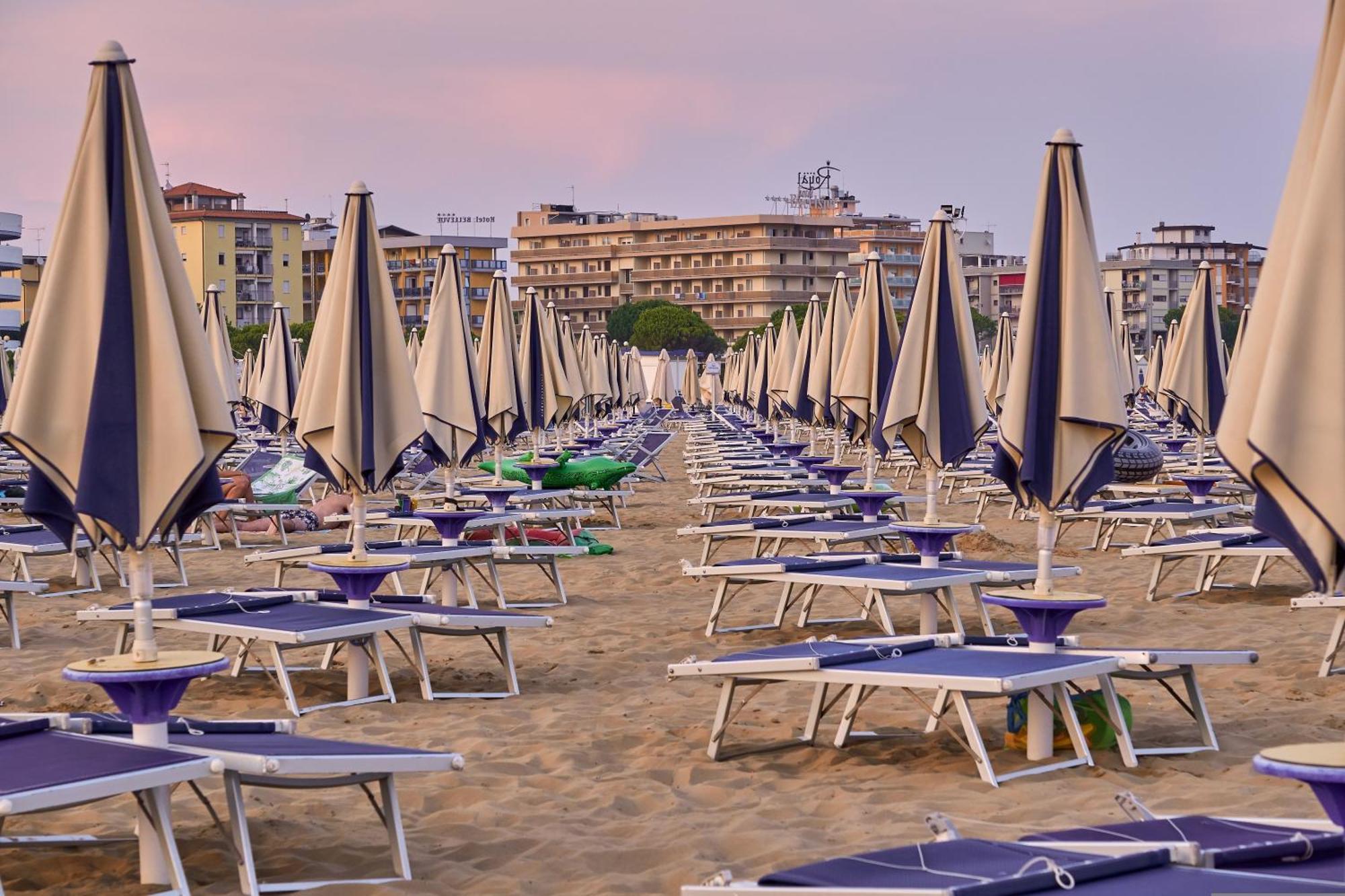Welcoming Flat For 6 Guests Next To The Beach Bibione Bagian luar foto