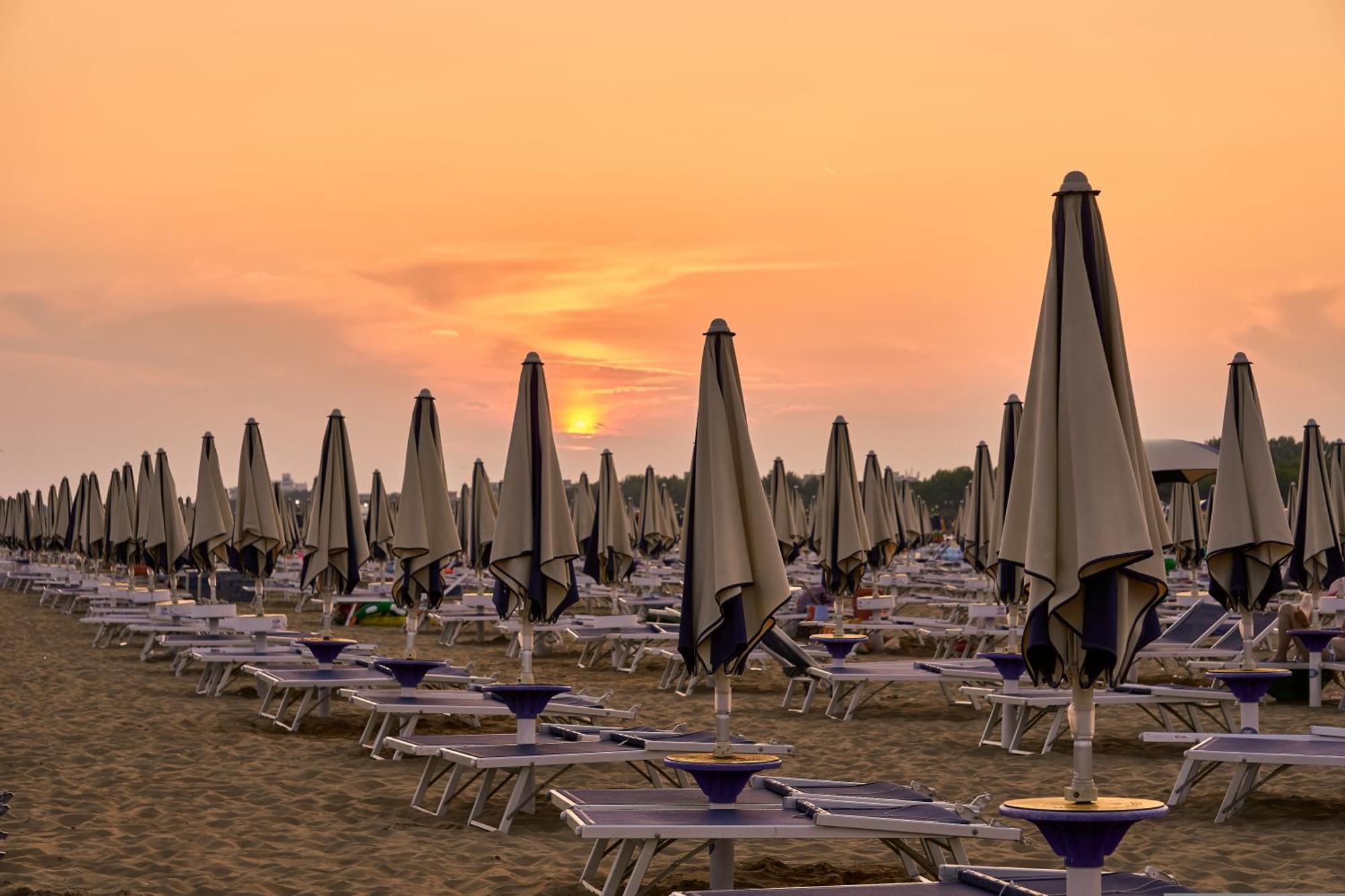Welcoming Flat For 6 Guests Next To The Beach Bibione Bagian luar foto
